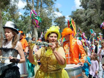 Crunch & Sip Big Dress Up Day & Parade 2022