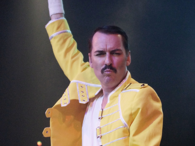 QUEEN BOHEMIAN RHAPSODY