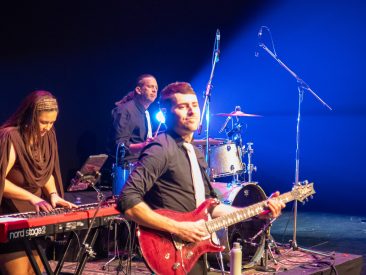 Morning Concert: Little Belle Brings 50s & 60s Classics to ManPAC
